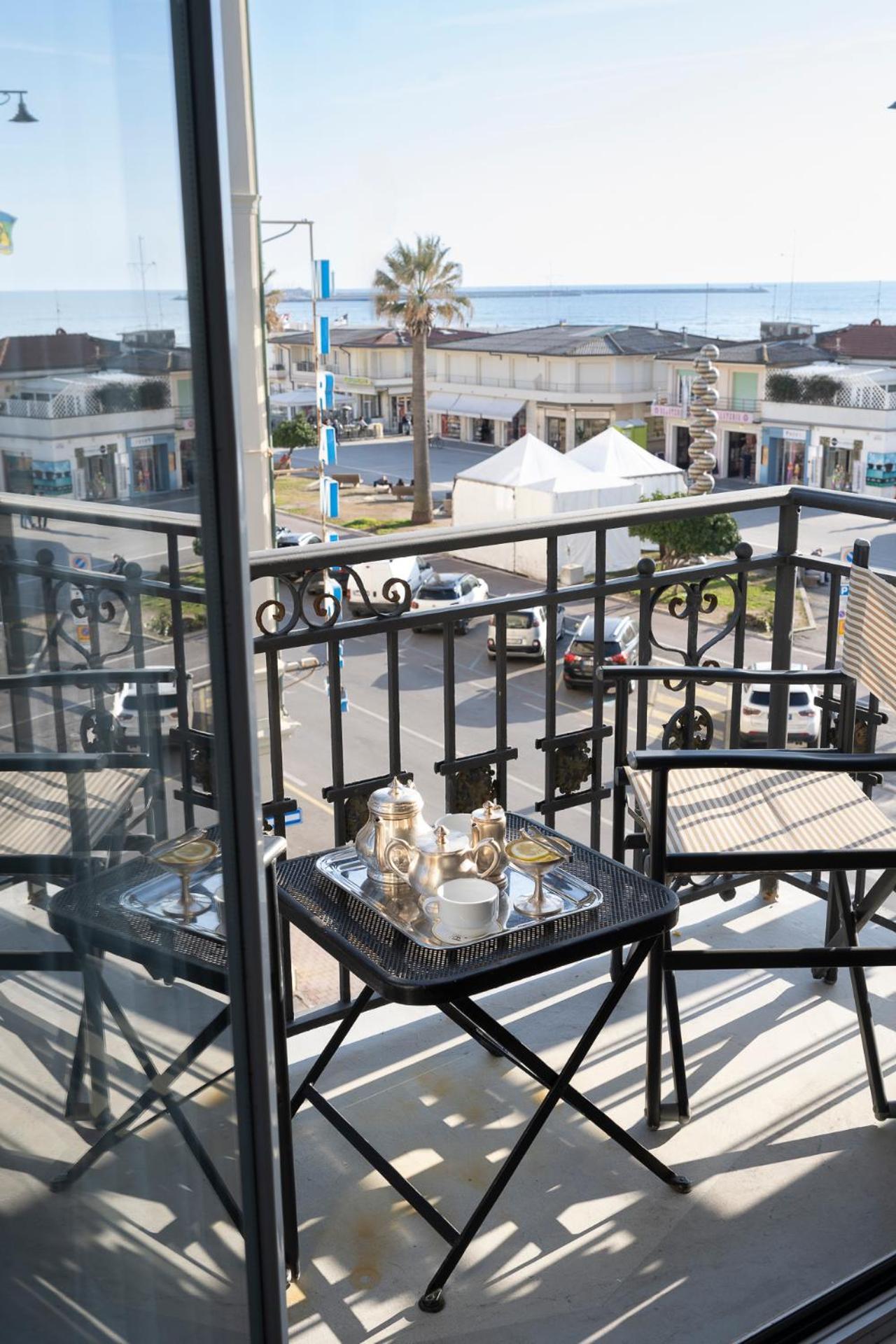 Palace Hotel Viareggio Exterior foto